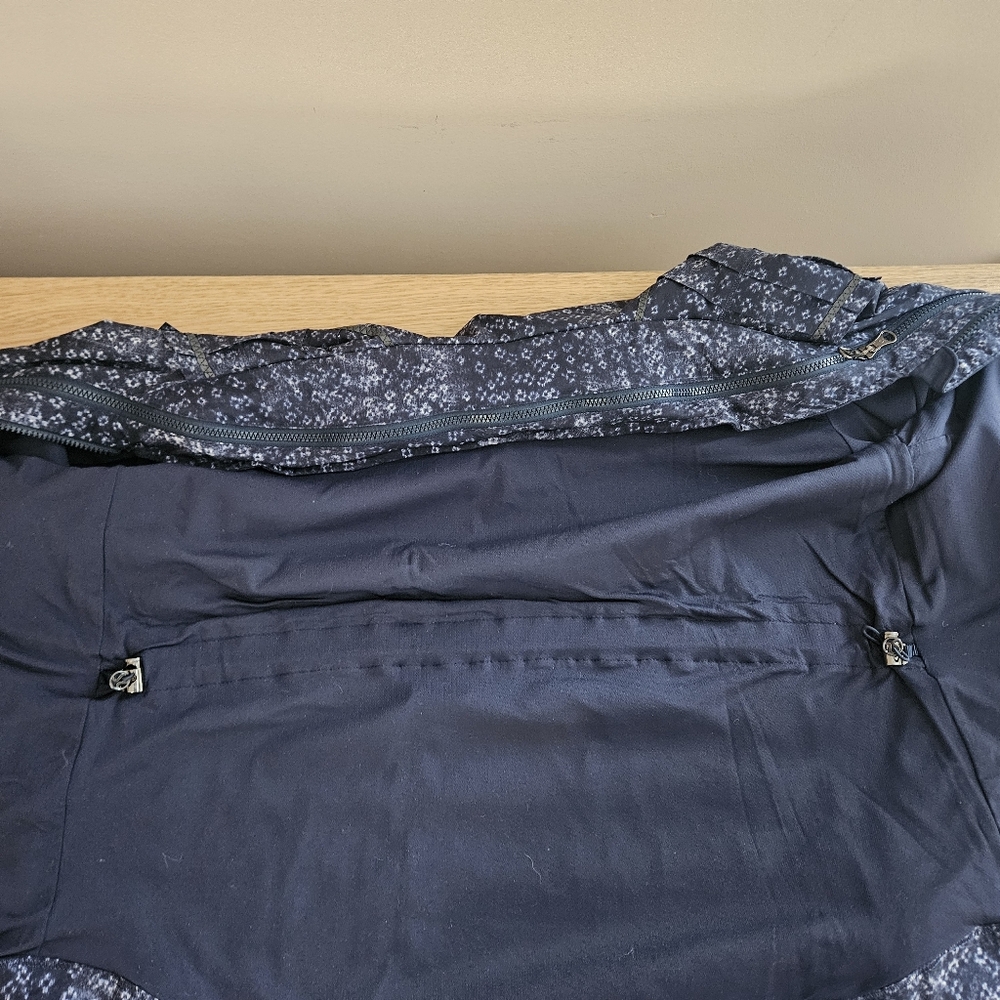 Lululemon Spring Forward Jacket Women 8 Kanoko Twist Inkwell Ghost Navy Hooded - Picture 6 of 12